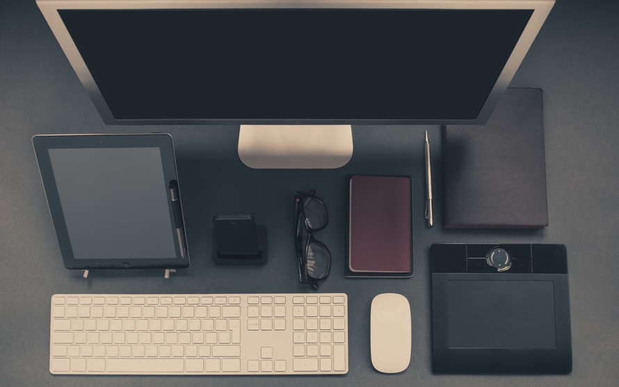 apple-iphone-desk-office-large
